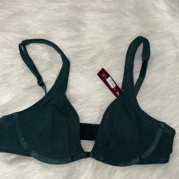 Adore Me Kala unlined Bra - Picture 2 of 3